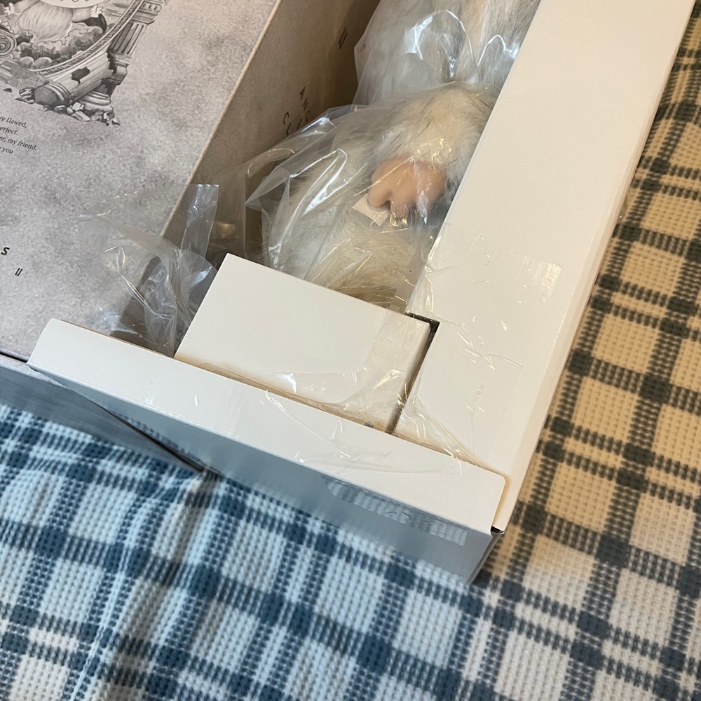 Authentic NEW POP MART LABUBU The Monsters Angel In Clouds Vinyl Doll white HTF - Picture 7 of 14